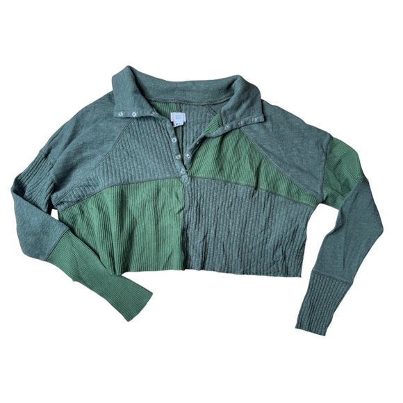 BDG Tops - BDG Urban Outfitters Patchwork Ribbed Crop Top - Size M
